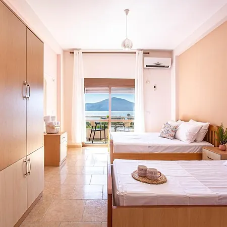 Radhima Res 18 - Apt, Sea View, Kitchen